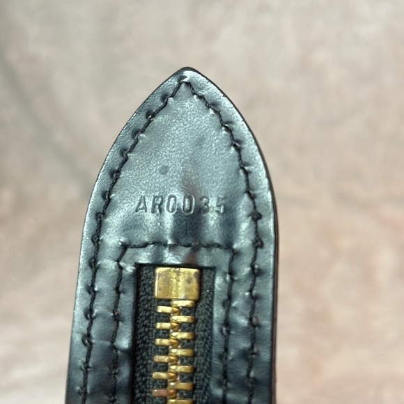 Louis Vuitton Vintage Black Epi Leather Saint Jacques Long Strap PM Tote Bag - Picture 11 of 16